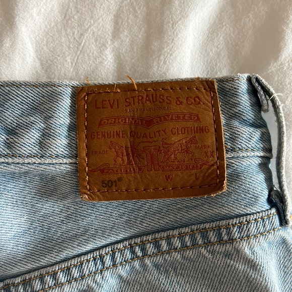 Levi’s 501 - Size 23 - Picture 4 of 4